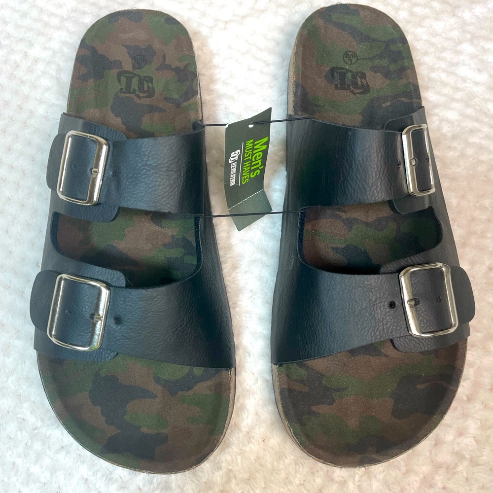 NWT - Unisex Birkenstock Like, Double Black Strap & Clasp Slides with Camo Sole